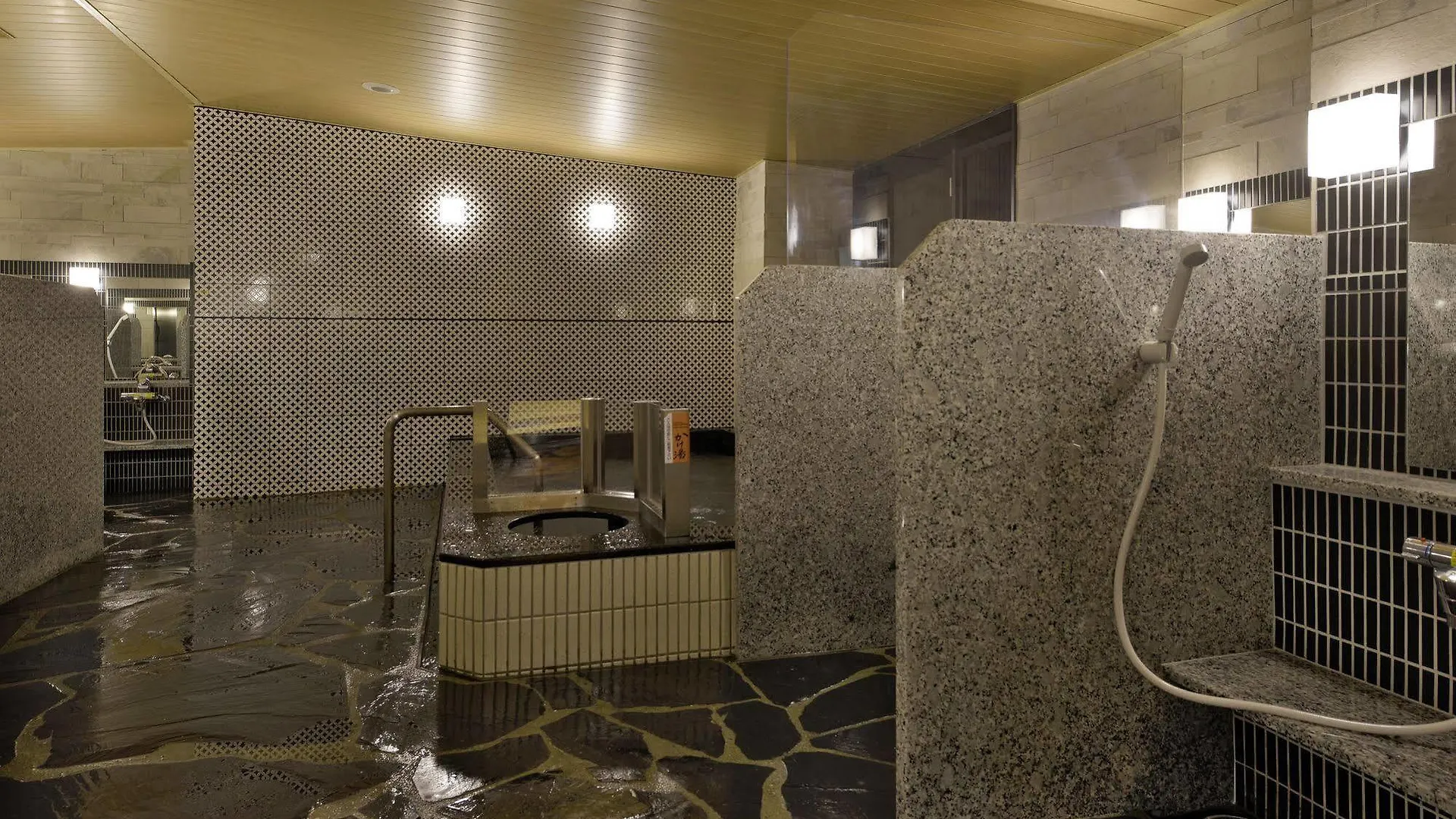 Apa Hotel Shinjuku Kabukicho Tower Tokyo 3*,